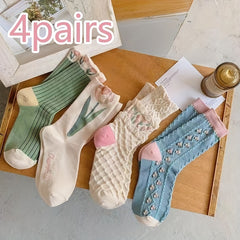 Soft Textured Floral Pattern Women's Tube Socks (4 Pairs)