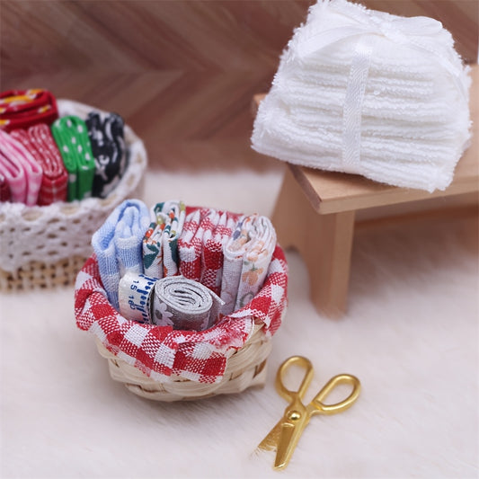 Yarn Dollhouse Decorations for DIY Home Settings