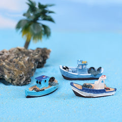 3pcs Mini Fishing Boats Resin Crafts Aquarium Decoration