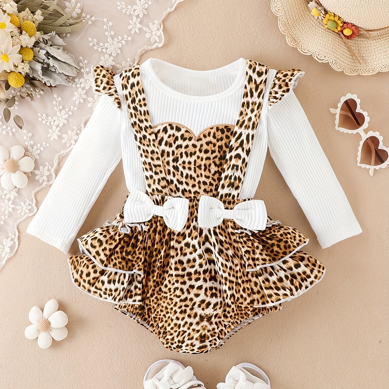 2pcs Baby Girl Leopard Print Romper & Briefs Set