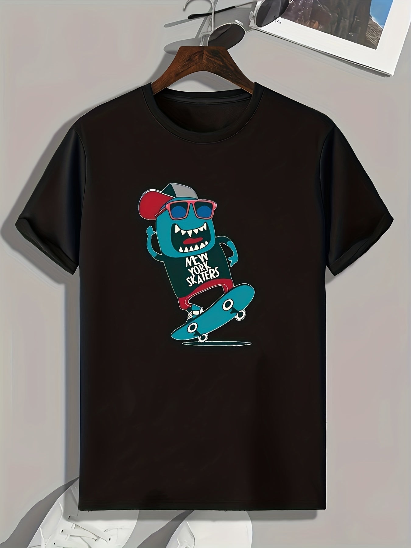 Skateboarding Print Men's Graphic T-shirt for Summer