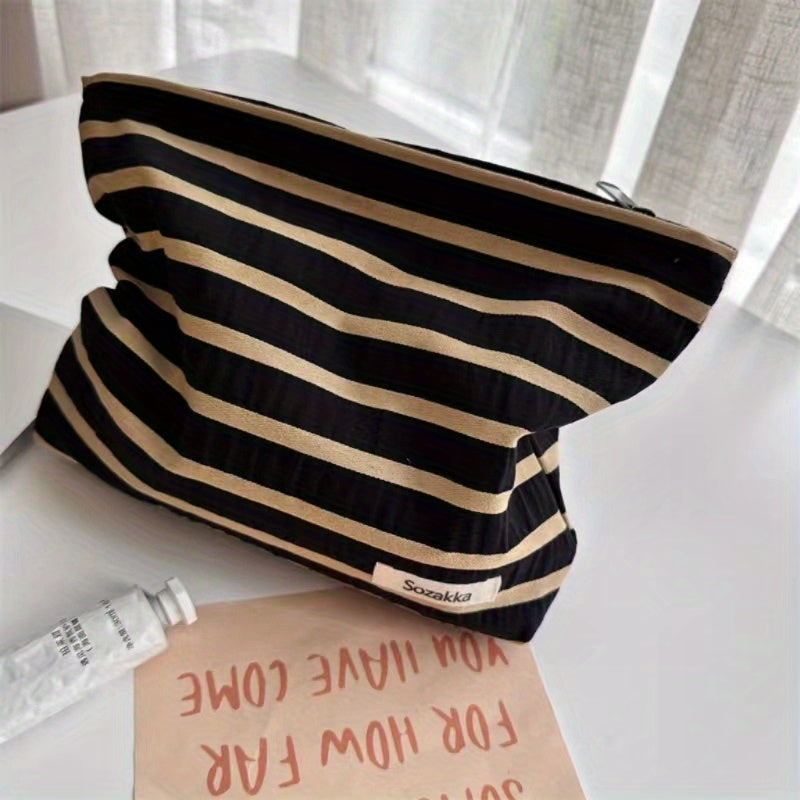 Striped Pattern Cosmetic Pouch Zipper Bag Travel Cosmetic Bag