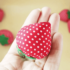 4pcs Strawberry Needle Cushion Pincushion DIY Sewing Tools Accessories