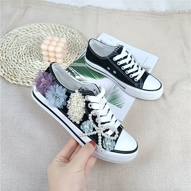 Women's Flower & Pearl Canvas Shoes Lace Up Low Top Sneakers