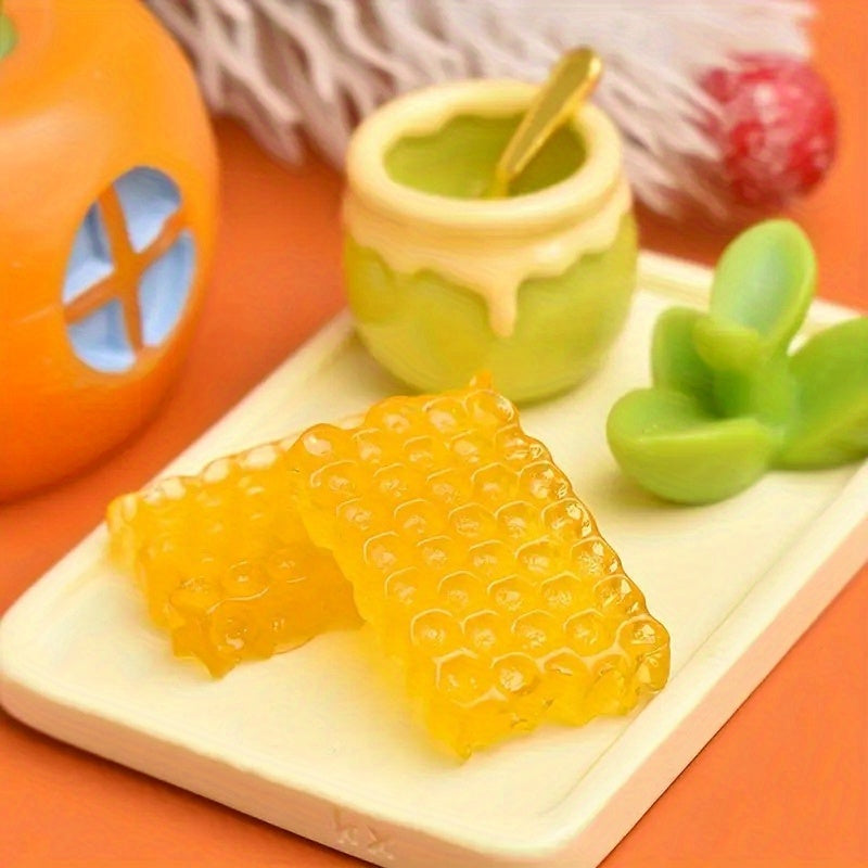 2pcs Mini Honeycomb Beeswax Figurines Yellow Decor