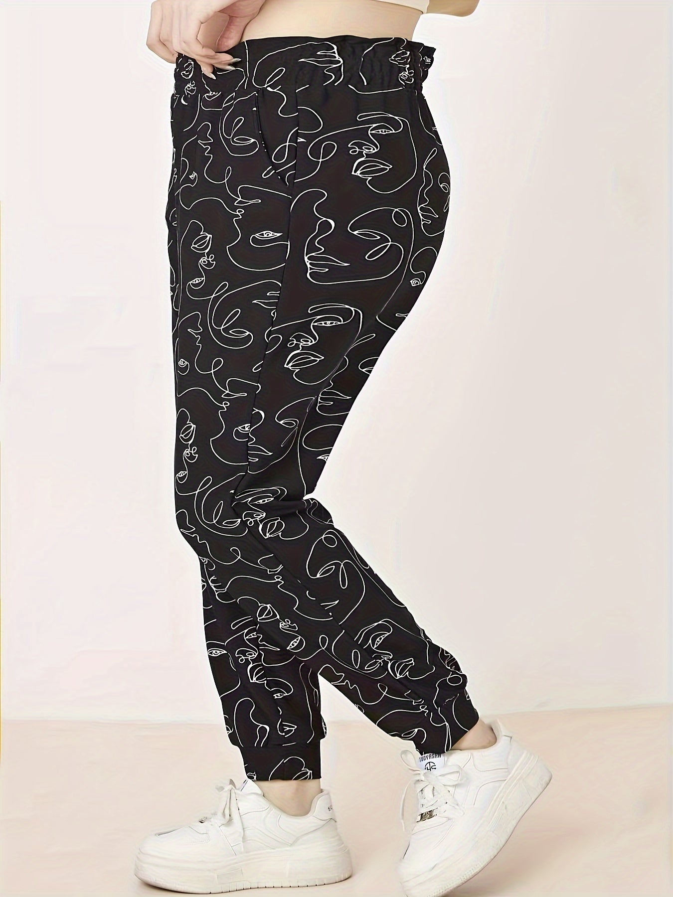  Abstract Figure Print Fitness Trousers