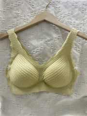 Scallop Trim Wireless Push-Up Bra Textured Lingerie