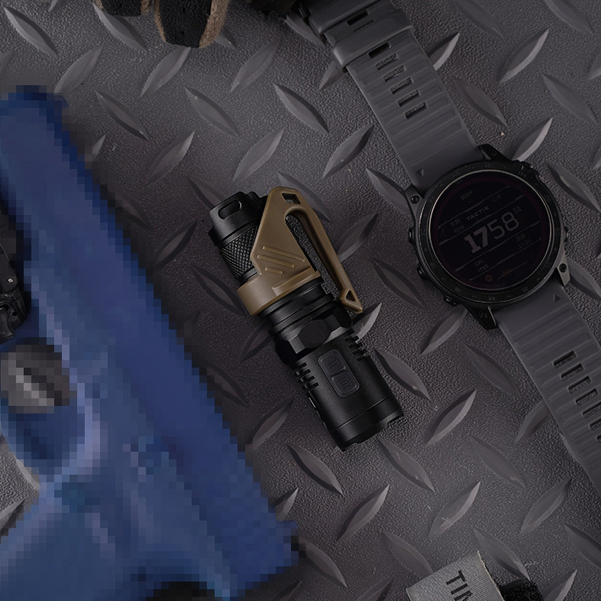 Flashlight Carry Clip - Convenient Accessory for Easy Transportation