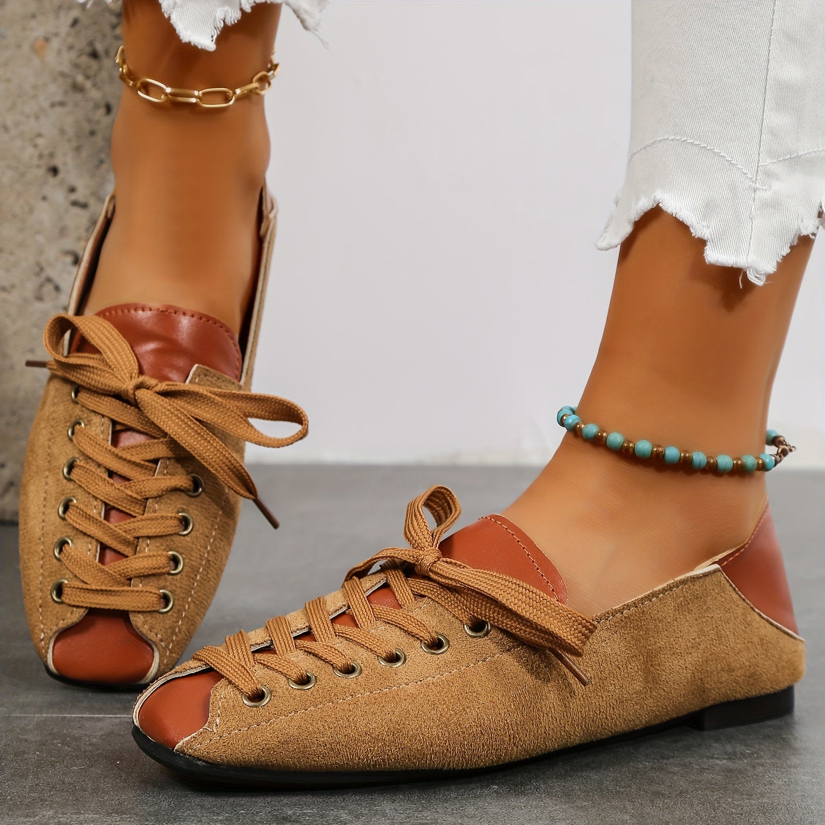 Women's Lightweight Lace Up Closed Toe Flat Shoes