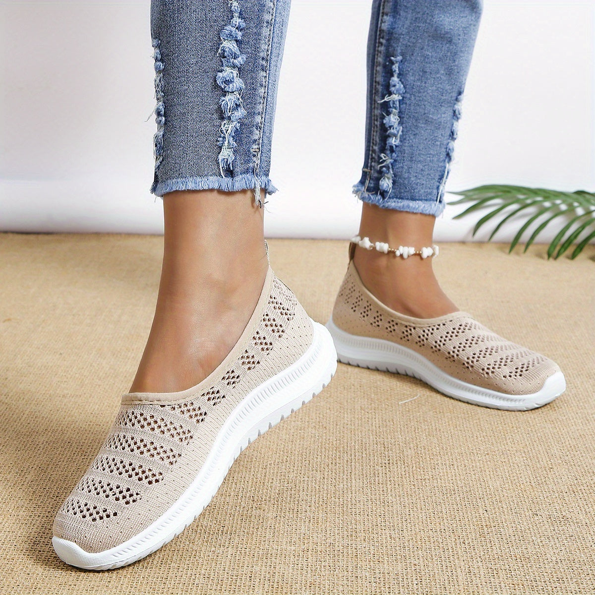 Women's Hollow Out Knit Flat Shoes Slip On Mesh Lightweight Casual Outdoor Shoes