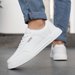 Faux Leather Flat Skate Shoes Non Slip Lightweight Wear Resistance Sneakers