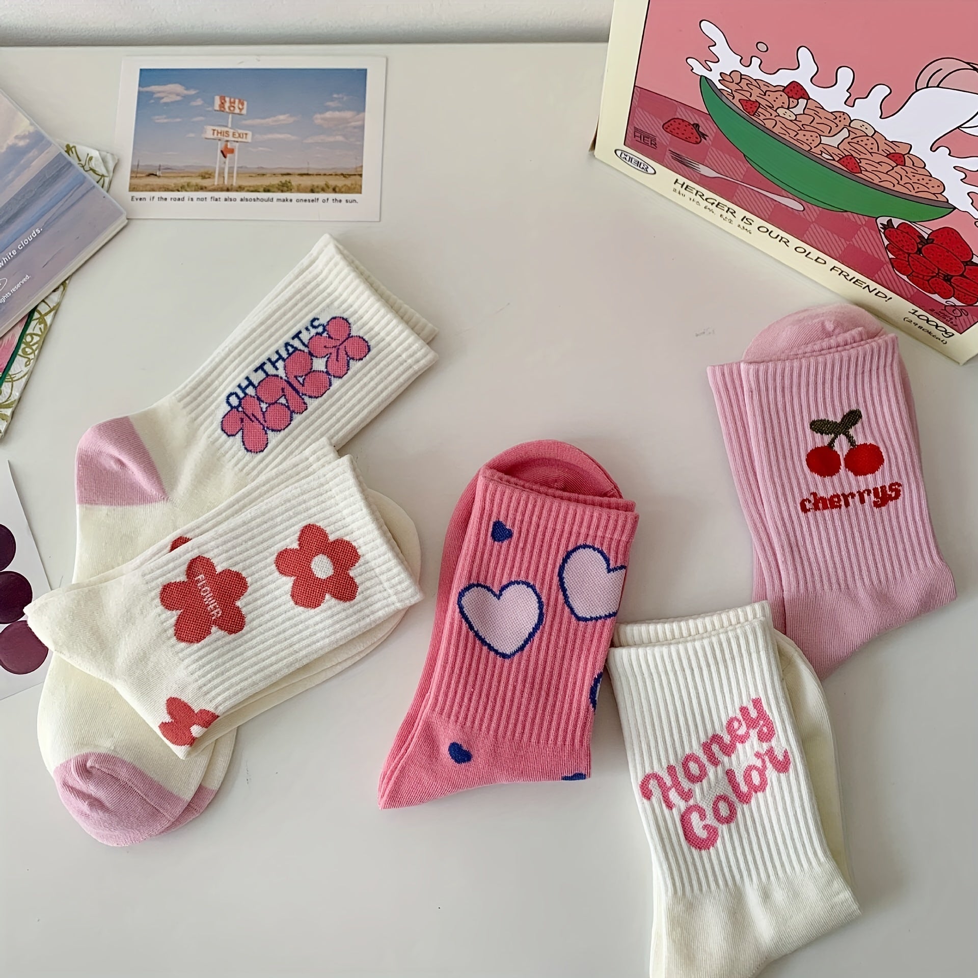 5 Pairs Letter & Heart Print Socks Women's Stockings