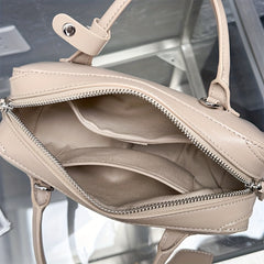 Women's Large Capacity Handbag with Vintage Style Zip Closure