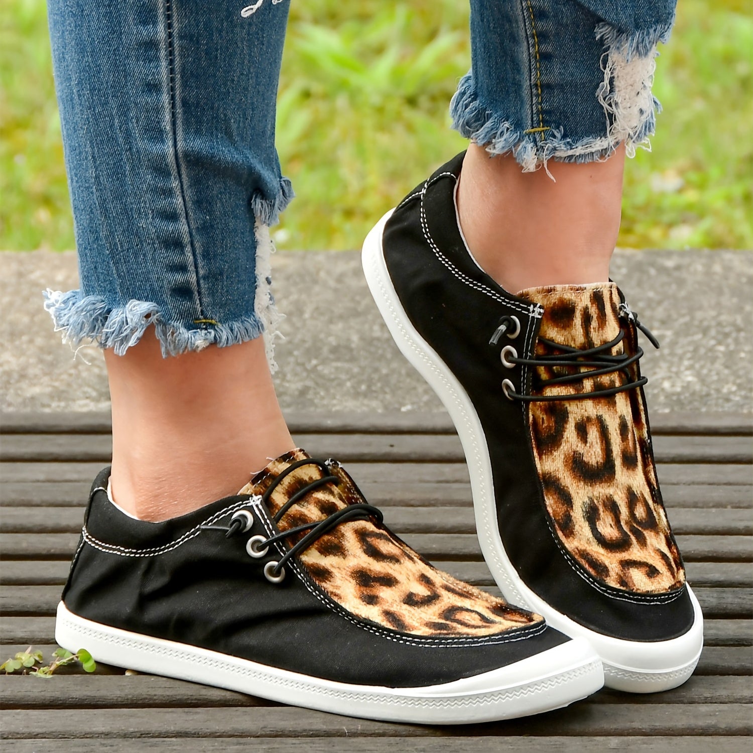 Leopard Print Casual Lace Up Canvas Shoes