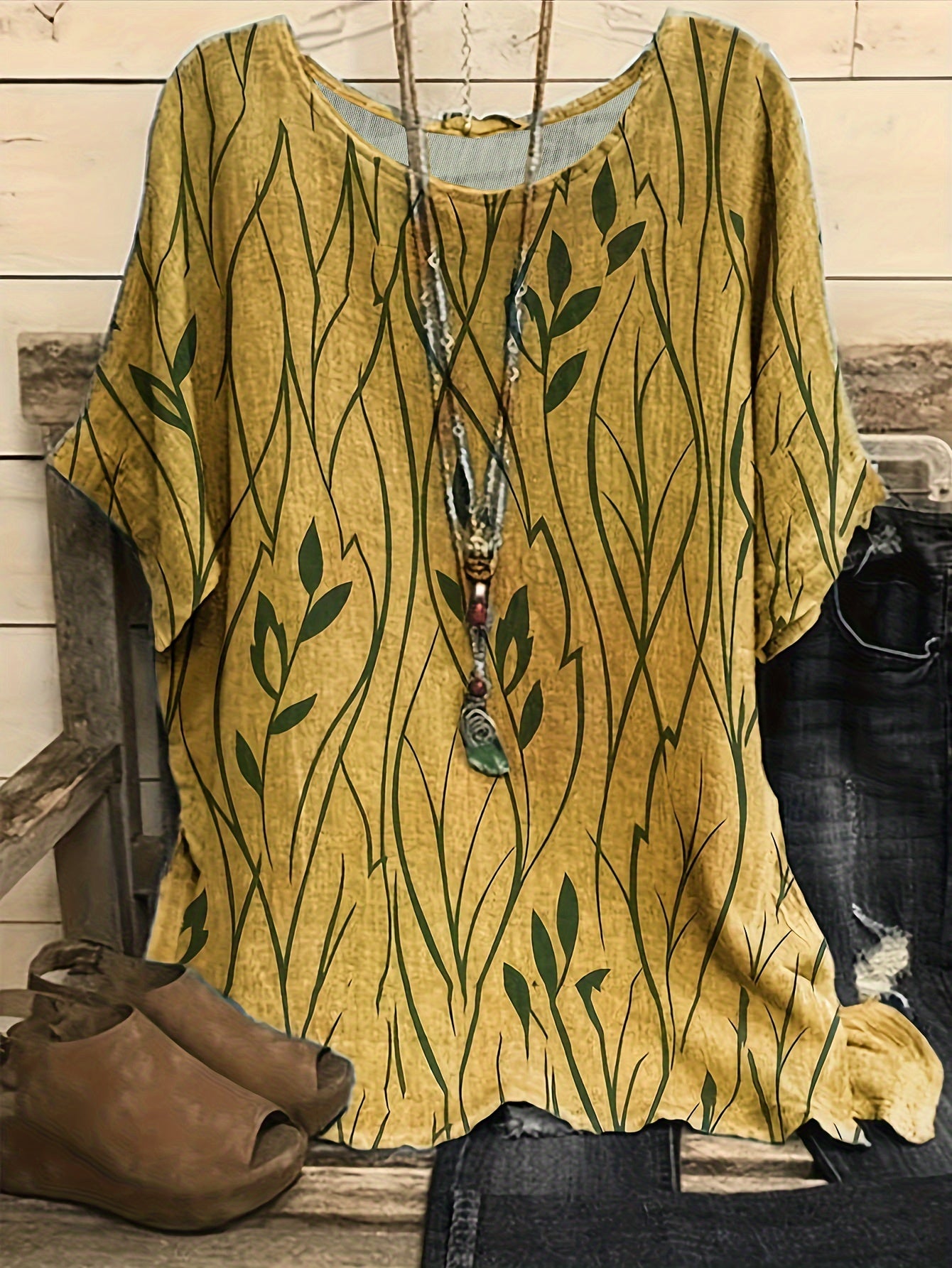  Floral Print Round Neck Half Sleeve Tee