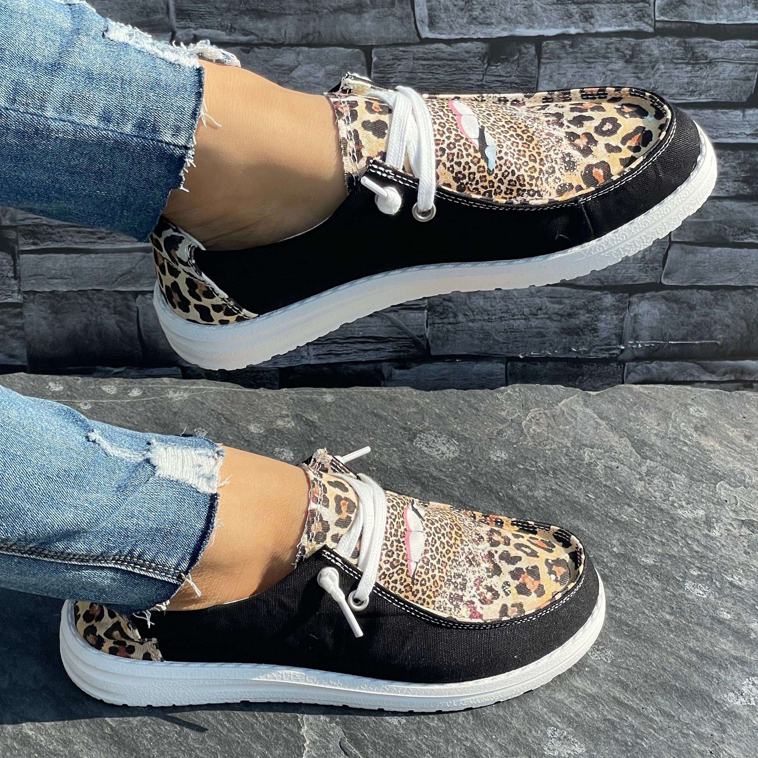 Leopard Pattern Flat Shoes Women's Slip On Casual Shoes