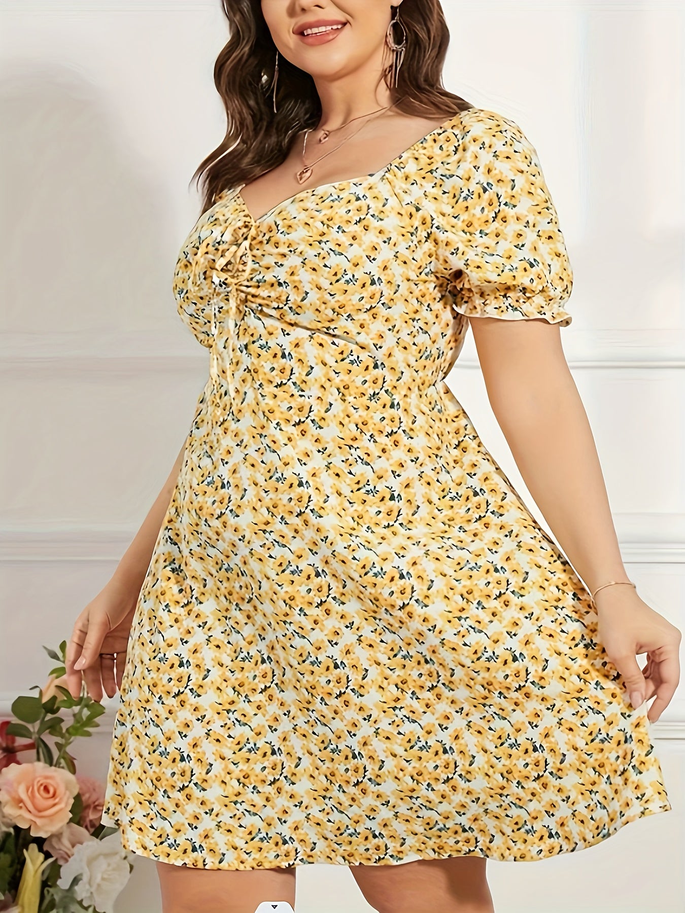  Ditsy Print Short Sleeve Sweetheart Neck Mini Dress