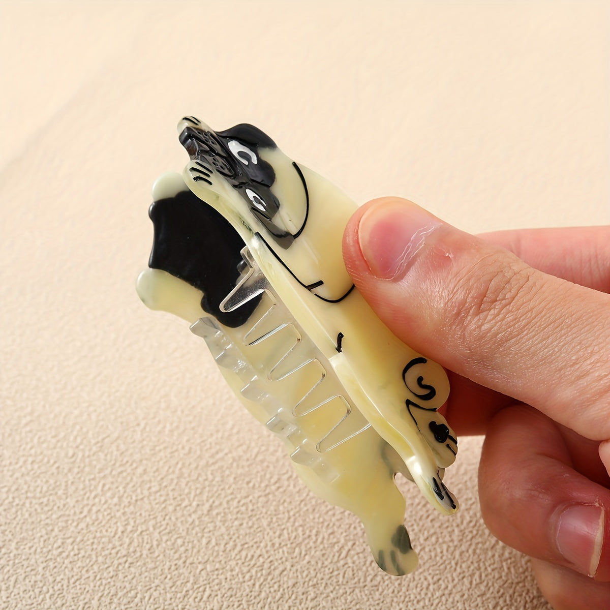 Yellow Acrylic Dog Hair Claw Back Head Clip Shark Claw Hair Accessories