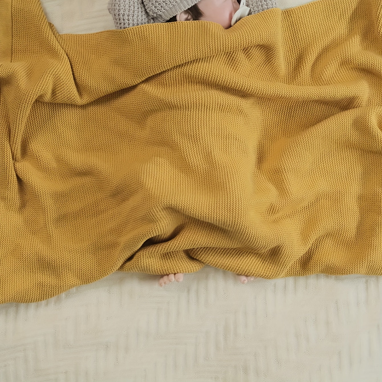 Soft Knitted Waffle Blanket Breathable Universal Size for All Seasons Travel