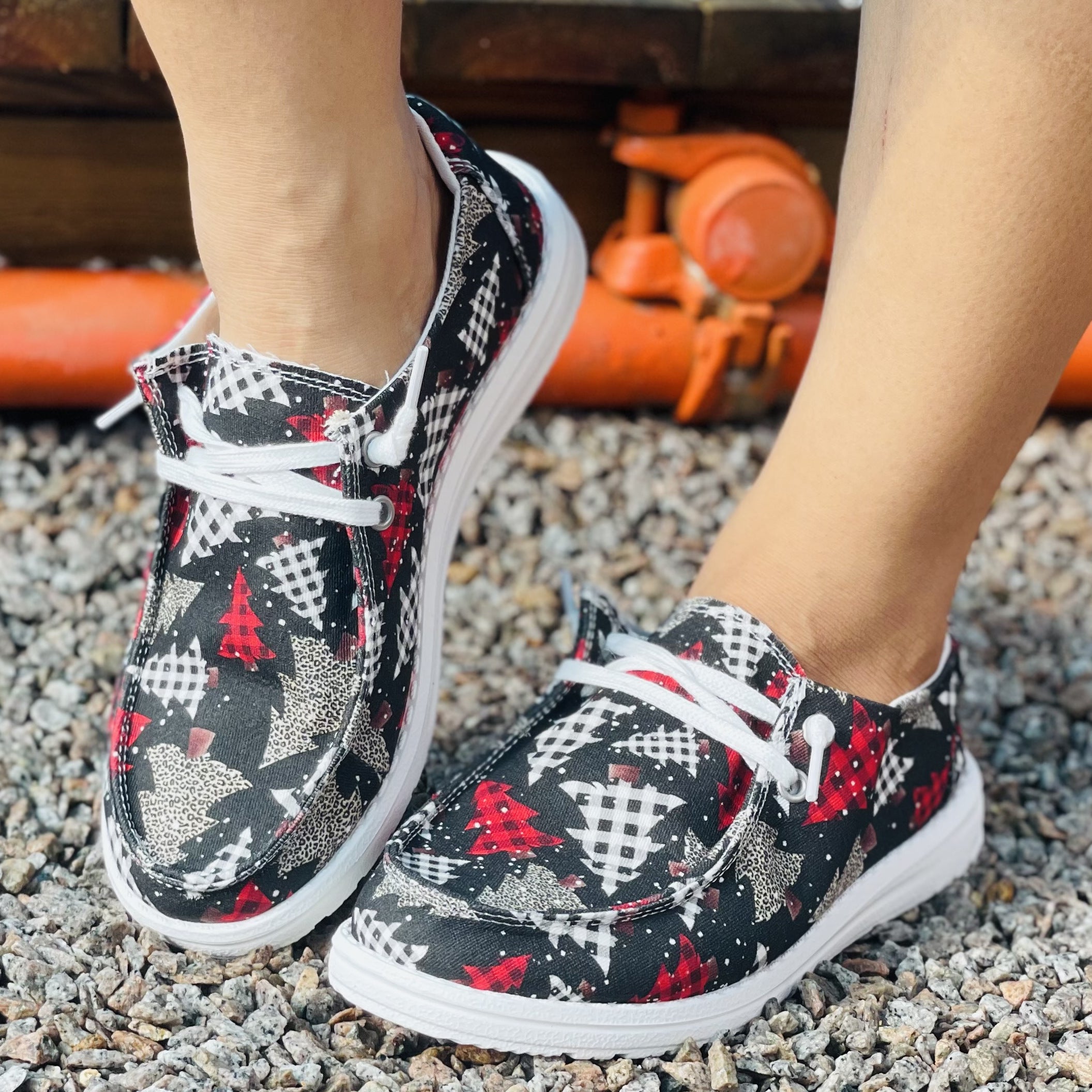 Women's Christmas Tree Printed Slip-On Shoes Lightweight Flat Shoes