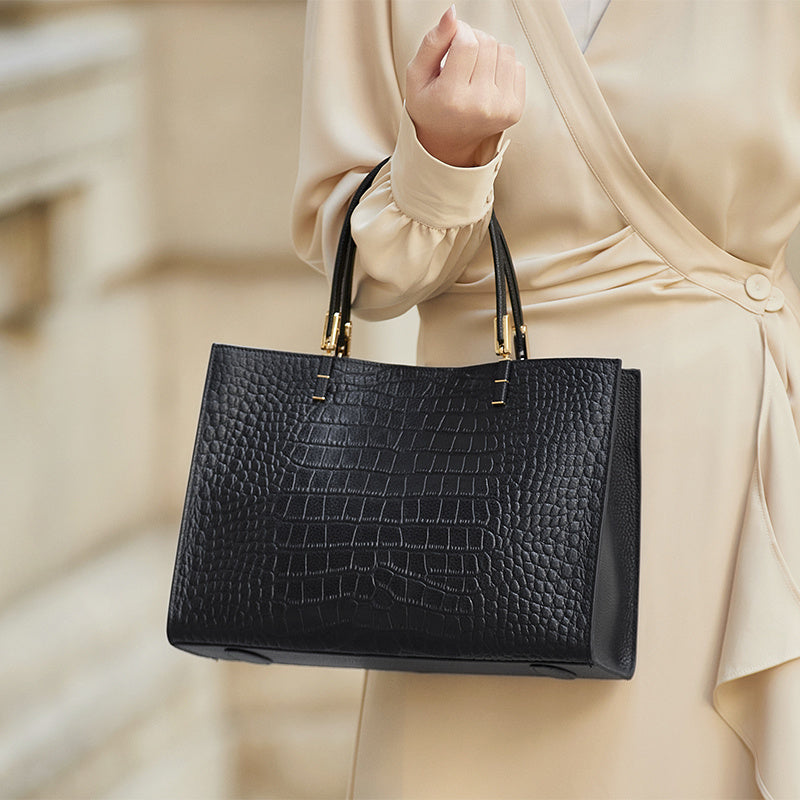 Crocodile Pattern Cowhide Handbag with Detachable Shoulder Strap