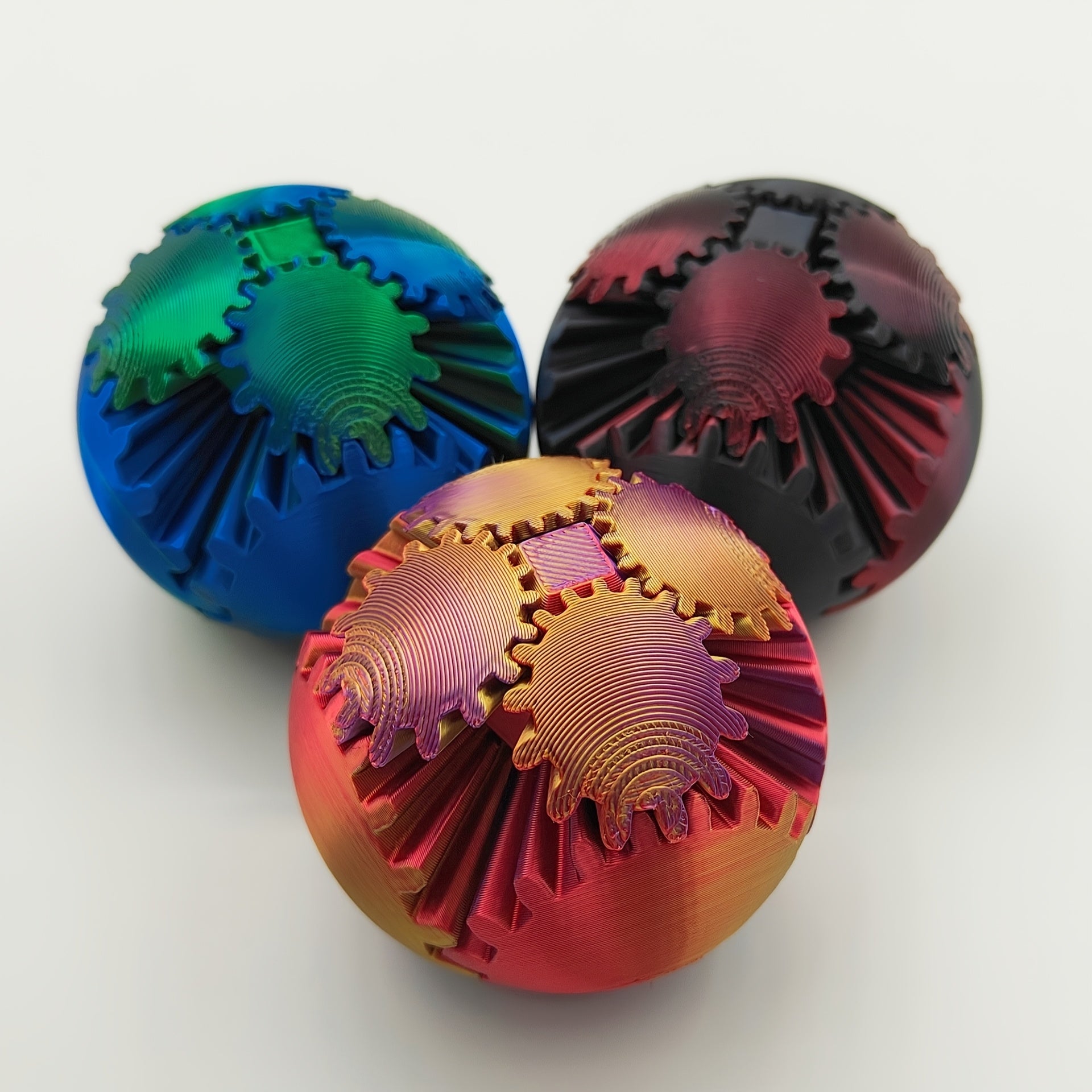 Colorful Flexible Gear Ball Model with Gradient