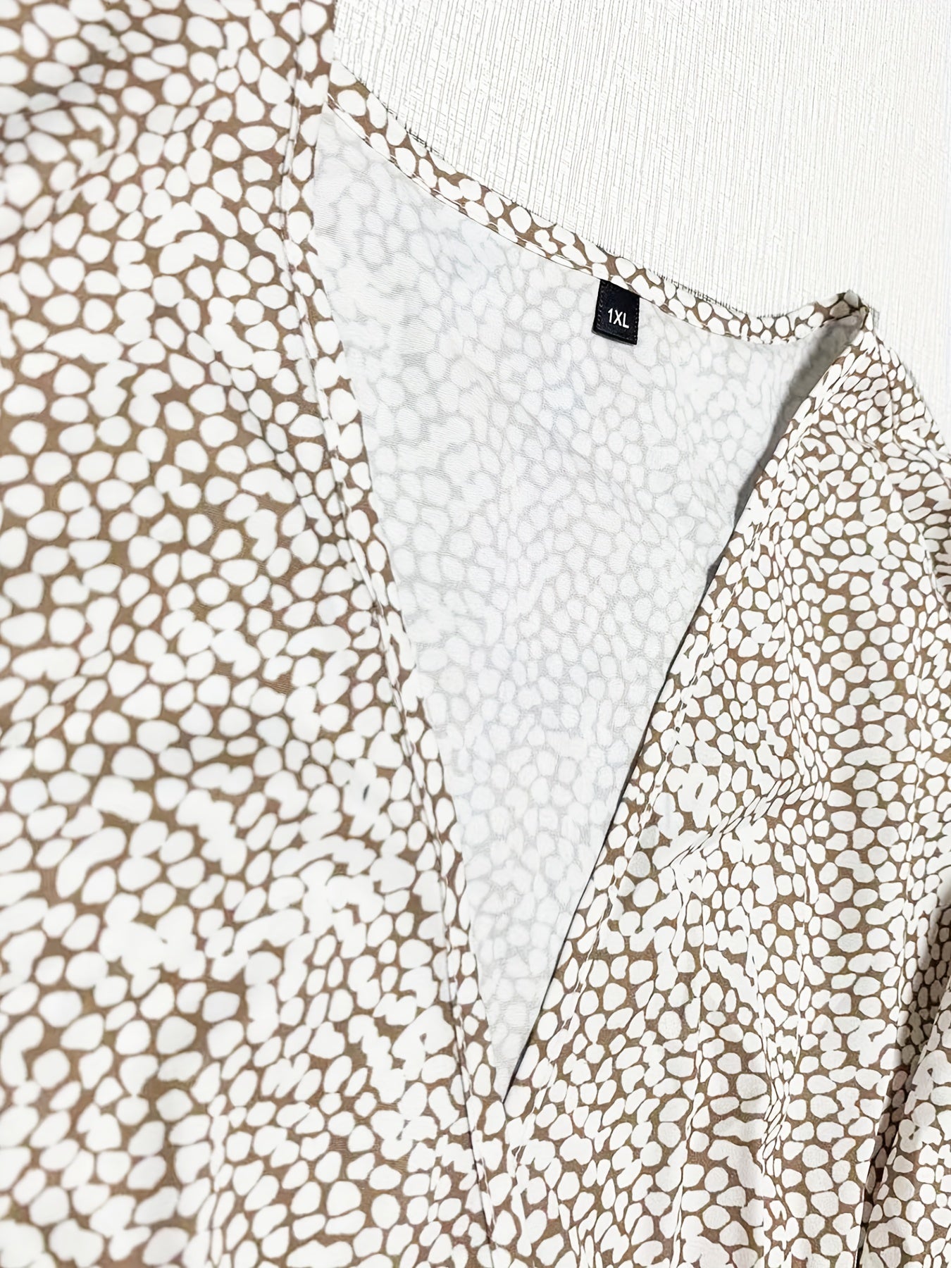  Allover Print Lantern Sleeve Dress