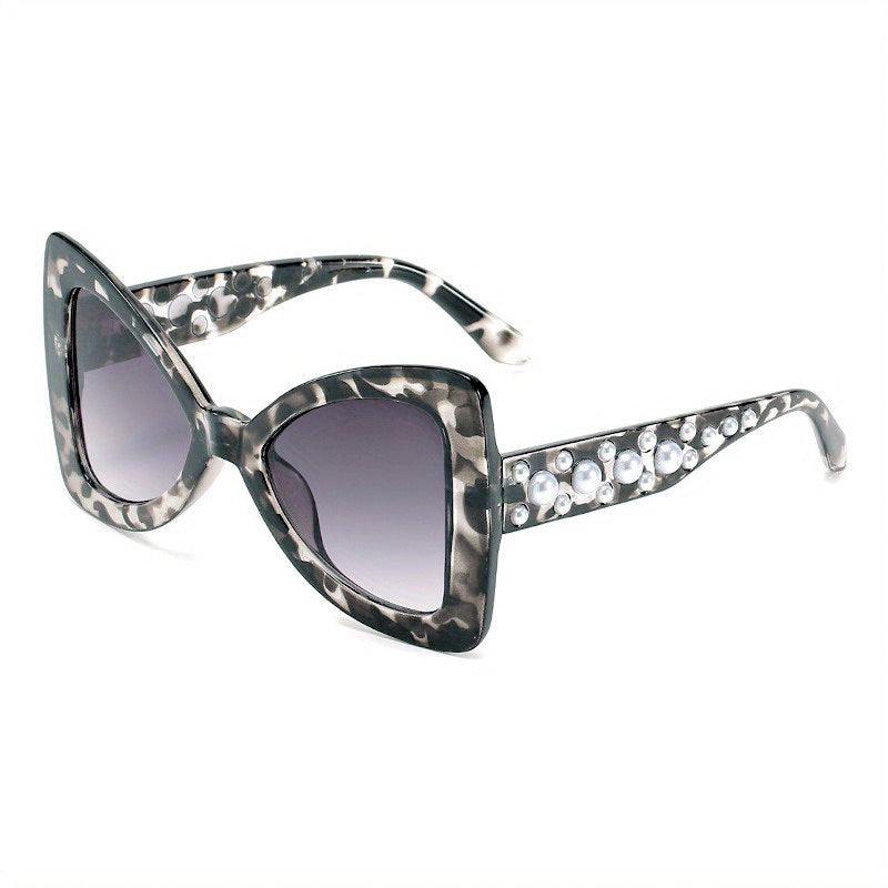 Y2K Butterfly Triangle Sunglasses with Faux Pearl Gradient UV400