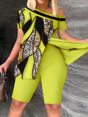 Plaid Print Two Piece Set Split Tops & High Waist Shorts Outfit