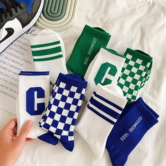 Men's Checkered Crew Socks Casual Unisex Outdoor Wear All Seasons