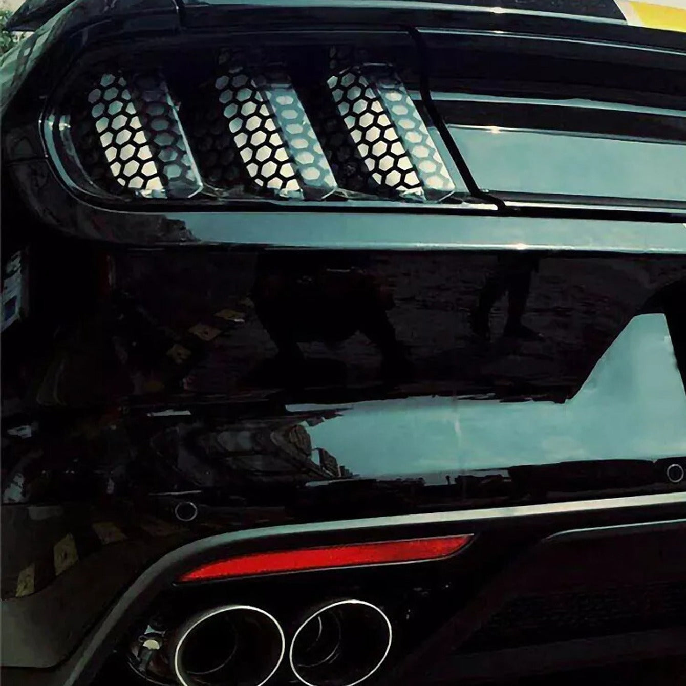 Universal DIY Rear Car Tail Light Sticker Lamp Cover 18 9 X 11 8