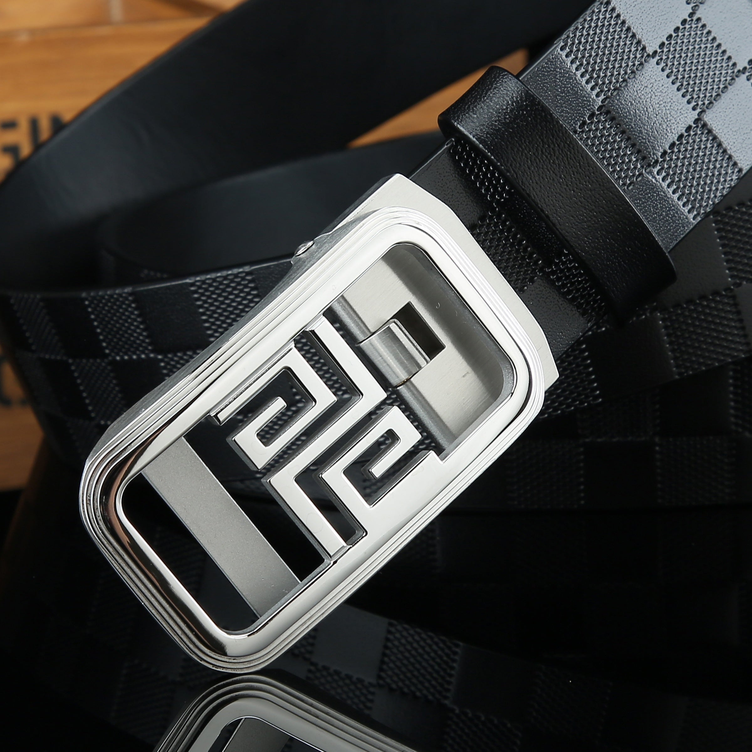 Men's Automatic Buckle Belt Cowhide Checkerboard Pattern Width 3 1/4in
