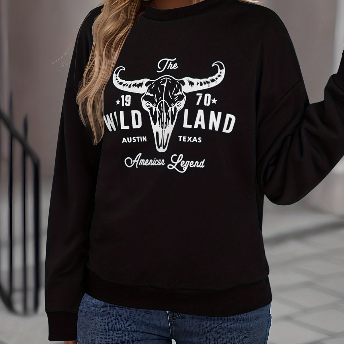 Bull Head Print Pullover Sweatshirt Crew Neck Fall Winter Womens Clothing