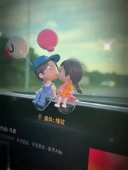 Cute Cartoon Couple Kiss Figurines - Perfect Car Decoration