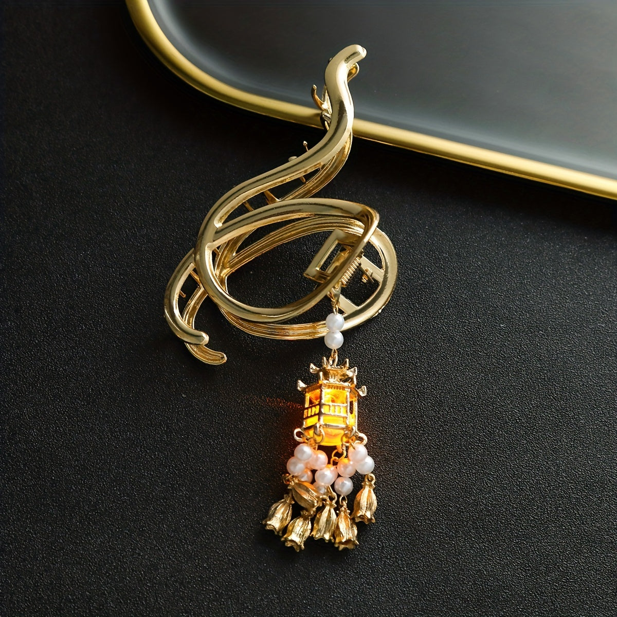 Luminous Lantern FauxPearl Tassel Hair Claw Clip Metal Golden Retro