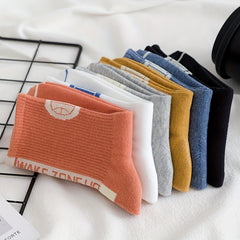 Autumn Winter Breathable Letter Graphic Sports Couple Socks