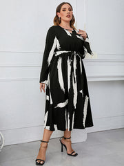  Graphic Print Bell Sleeve Maxi Dress