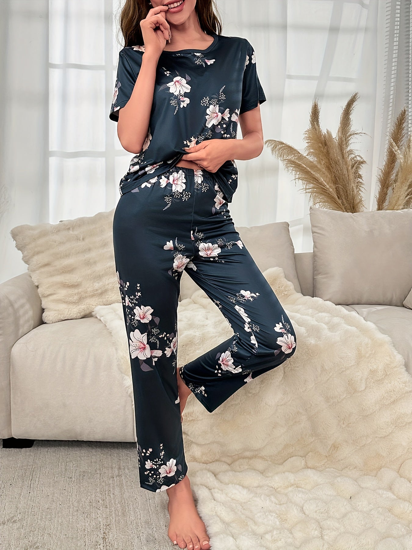 Floral Print Pajama Set Short Sleeve Crew Neck Top & Elastic Waistband Pants