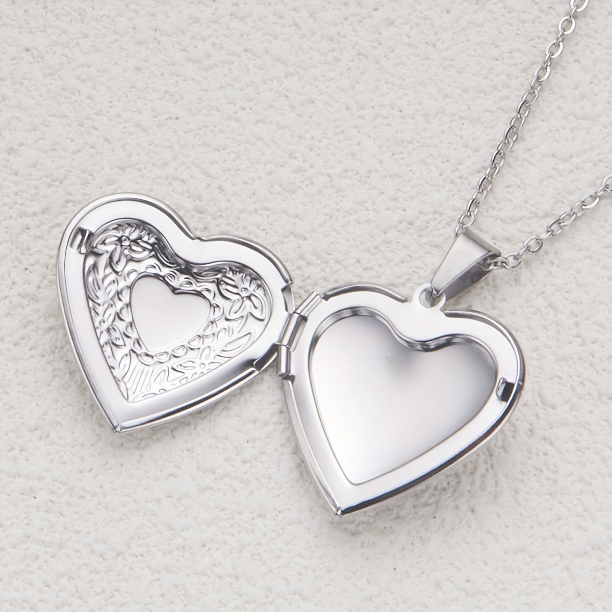 Heart Shaped Photo Locket 304 Stainless Steel Pendant Necklace