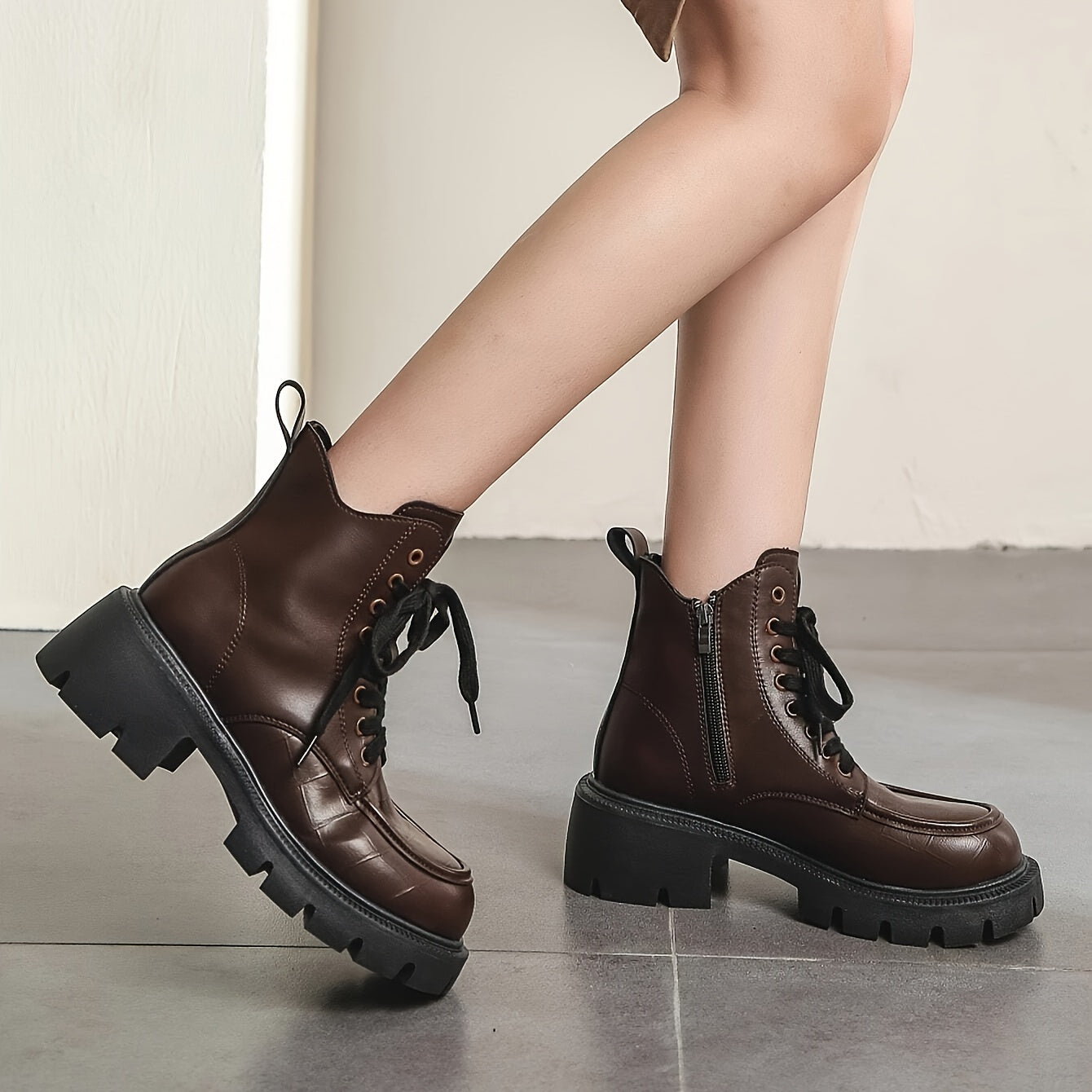 Chunky Heeled Combat Boots Lace Up & Side Zipper Women's Ankle Boot