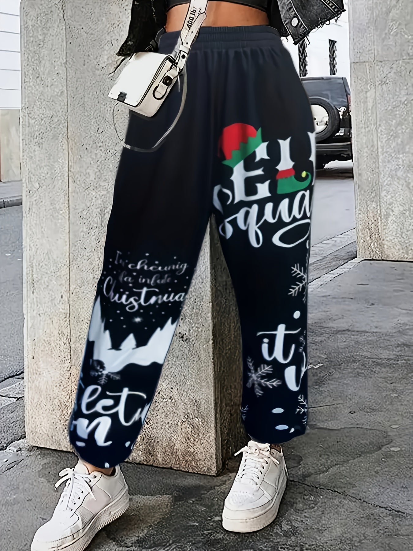 Women's Plus Christmas Jogger Pants - Hat & Snowflake Print