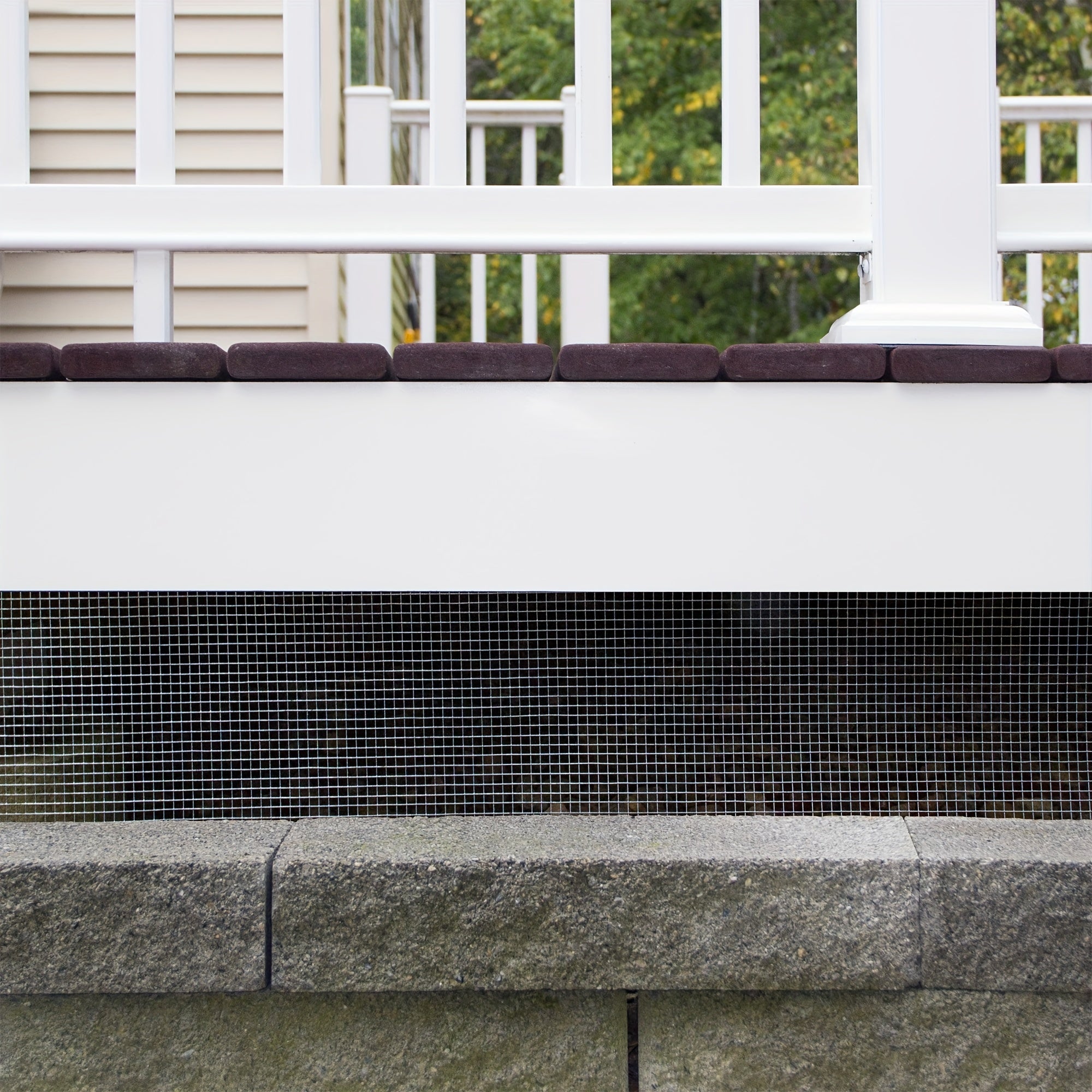 Galvanized Rolled Mesh Hardware Cloth Fencing - Protect Your Home and Garden
