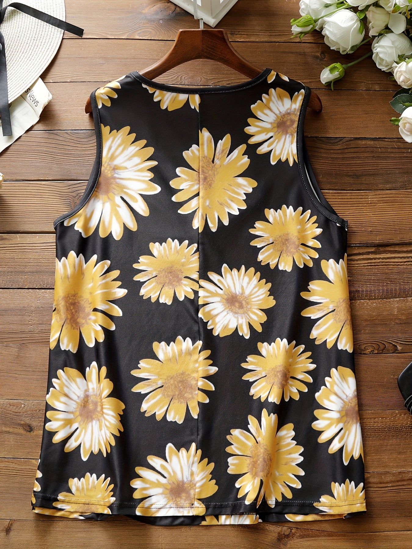  Sunflower Print Lace V Neck Tank Top