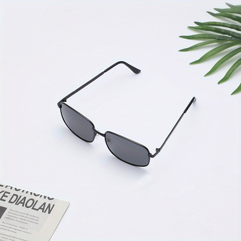 Men's Oval Frame Polarized Sunglasses UV Protection