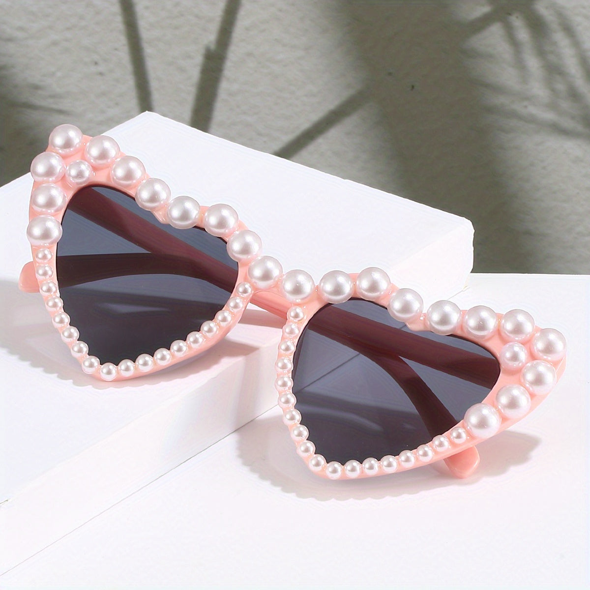 Y2K Faux Pearl Heart Sunglasses for Women Party Decorative Sun Shades Glasses
