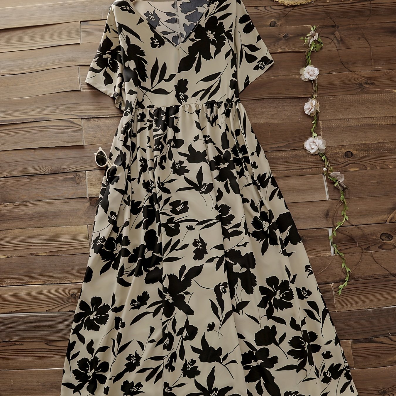 Women's Plus Floral Print V Neck Stretch Dress With Pockets
