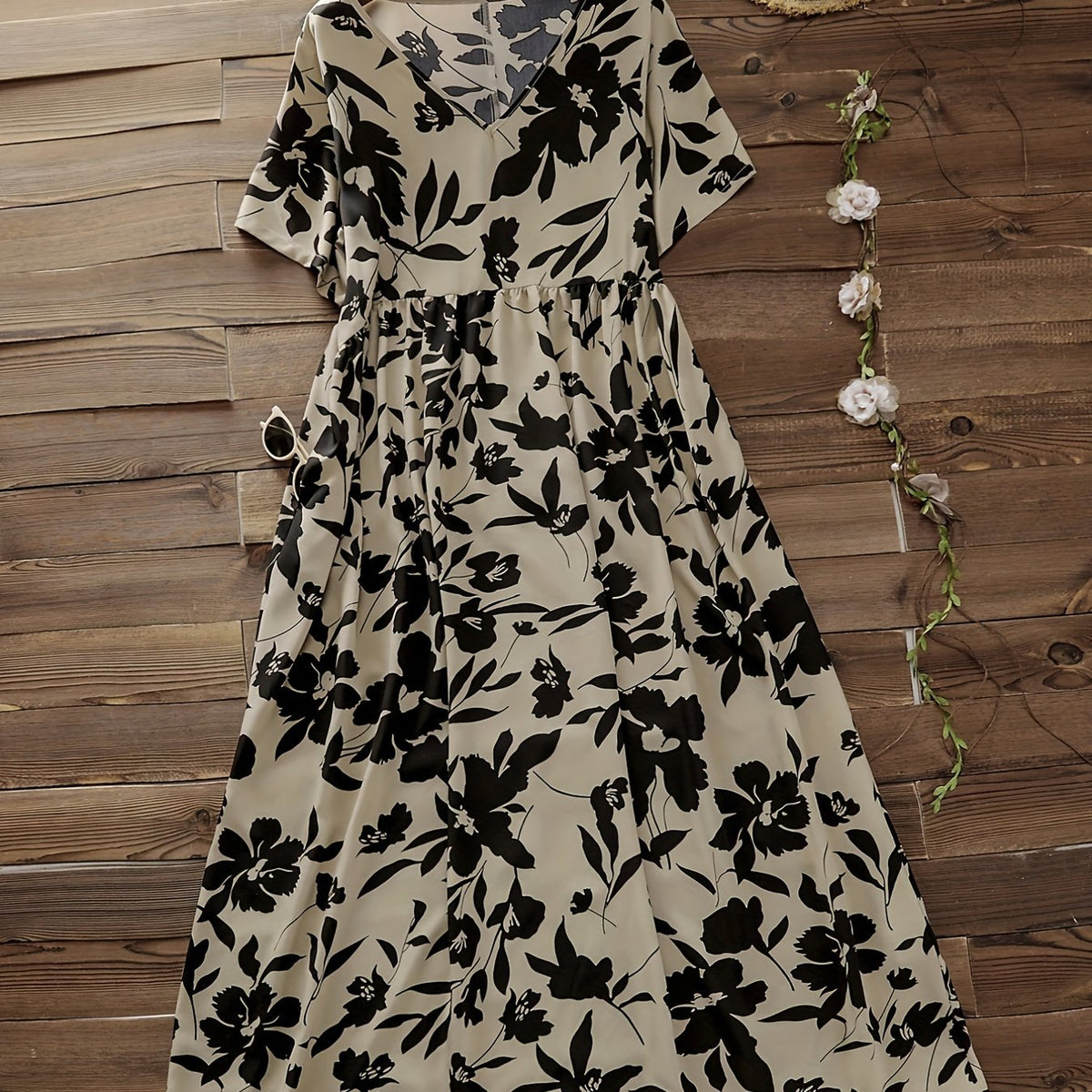 Women's Plus Floral Print V Neck Stretch Dress With Pockets
