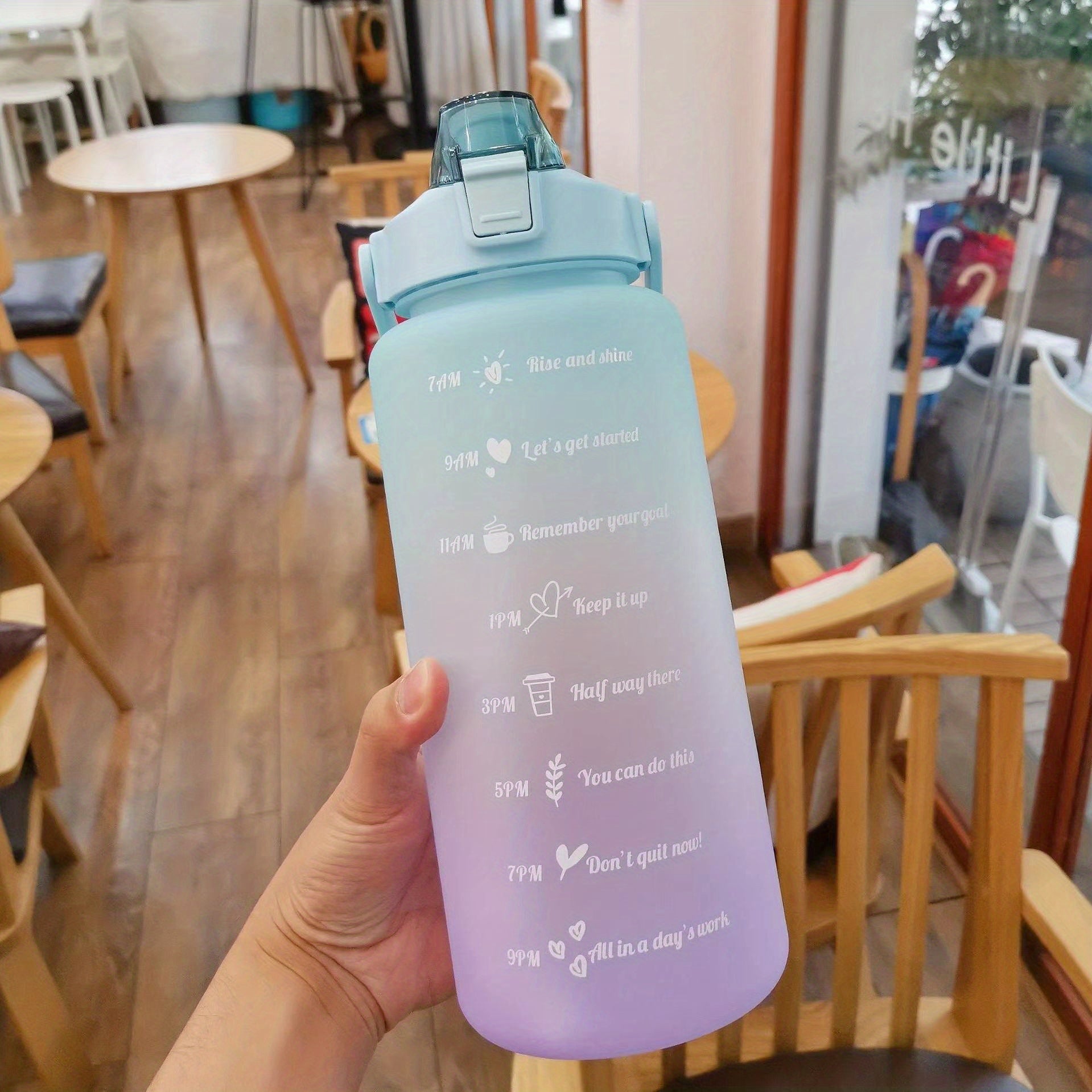 2L Gradient Plastic Water Bottle With Straw