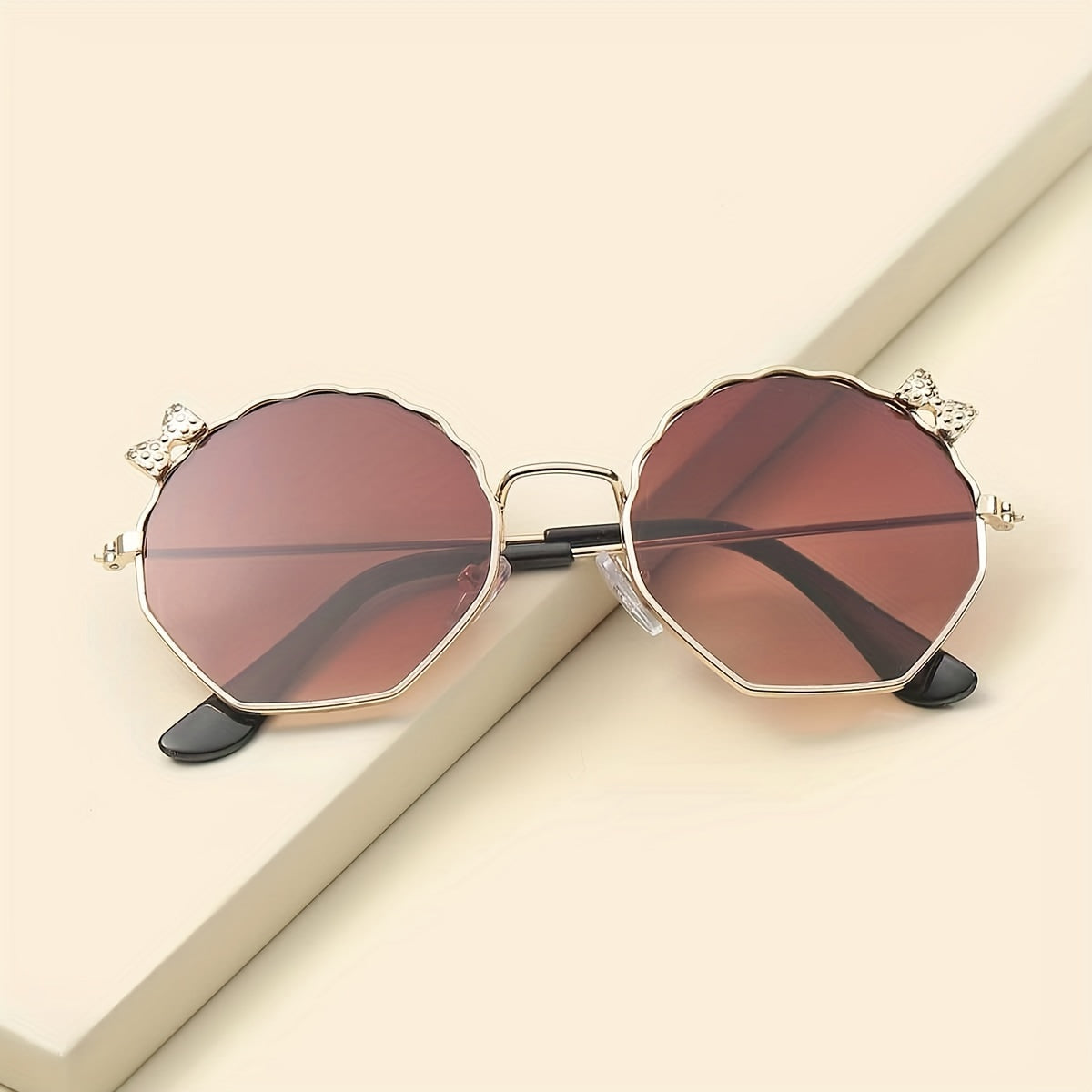 Stylish Bow Sunglasses for Sun Protection