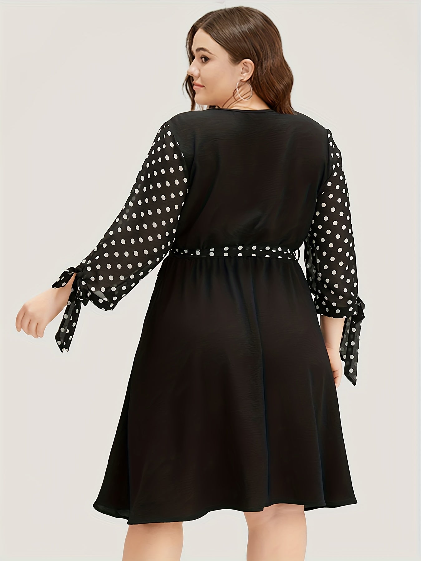 Plus Size Colorblock Dot Print Knot Sleeve Dress With Belt